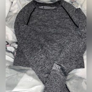 crop workout long sleeve